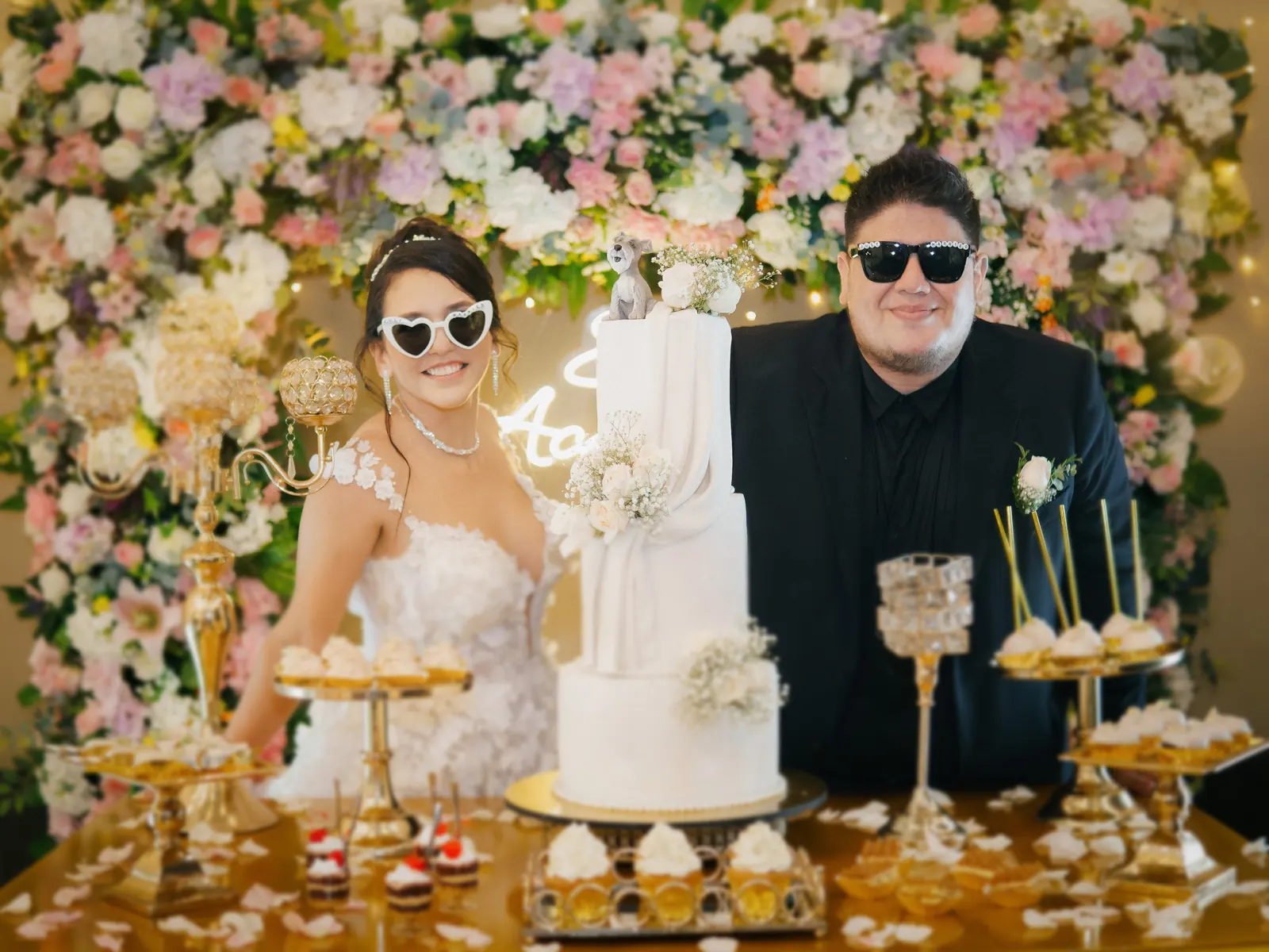 Novios en su boda fotografiados por Helénica Fotografía en Cúcuta
